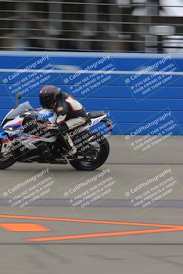 media/Oct-15-2022-Fastrack Riders (Sat) [[9a18b22502]]/Level4/Start Finish 900am/